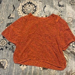 Short sleeve sweater